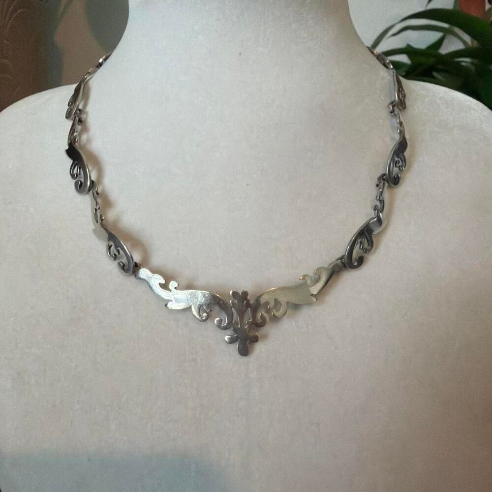 Castillo Women's Silver and Grey Jewellery